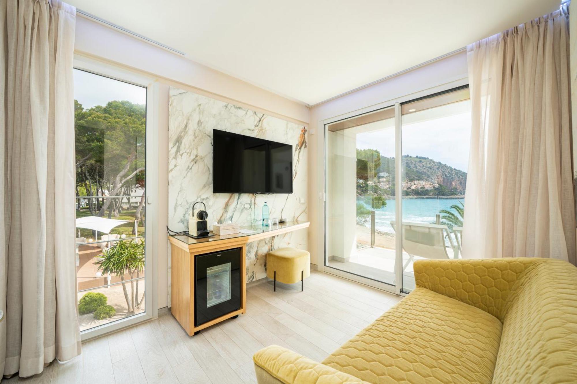Melbeach Hotel & Spa - Adults Only Canyamel  Exterior photo
